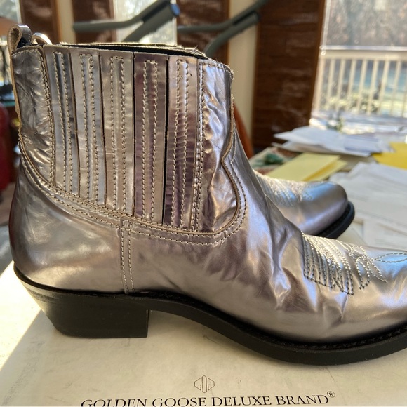 Golden Goose Crosby Collection Sz 35 Silver Ankle Cowboy Boots - Picture 3 of 10